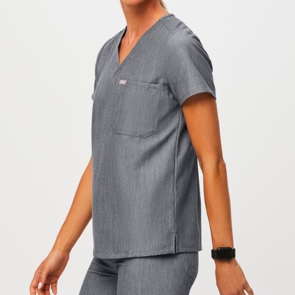 Graphite Figs Catrina scrub top Small - Picture 4 of 9